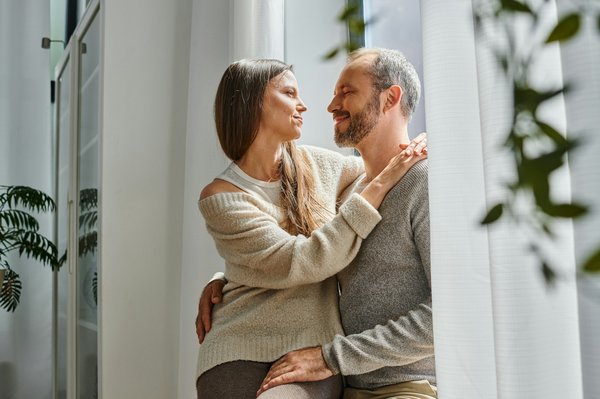 Comment bien vivre en couple libre: conseils essentiels ?